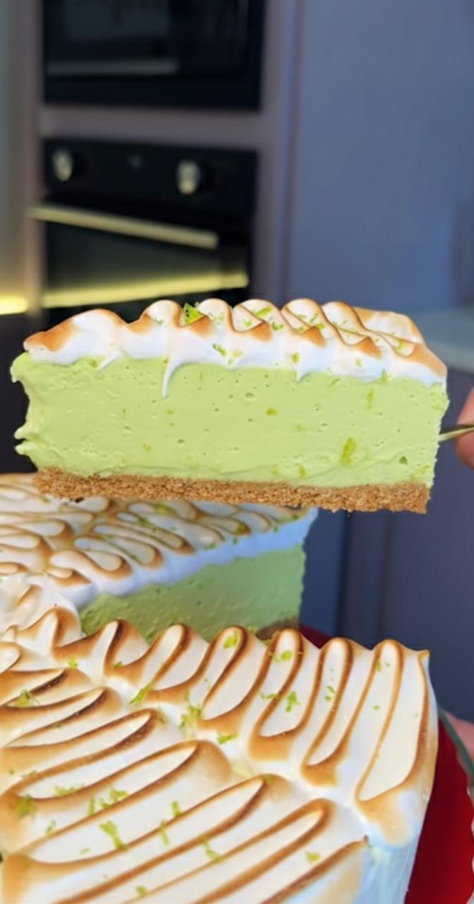 Torta de limão com marshmallow